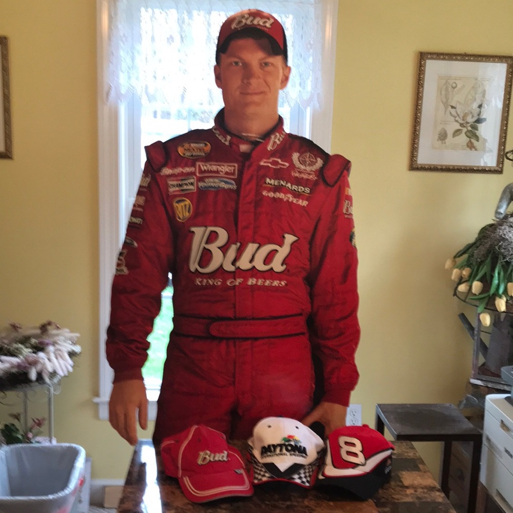 Dale Earnhardt NEW Hats. Three included in price.Looked who stopped by